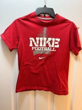 Nike Boys Medium Red Football Graphic T-Shirt